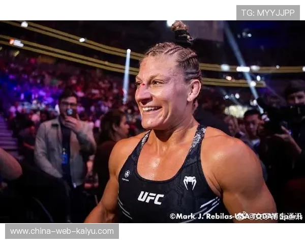 UFC拳击组合训练更加凶狠：突破极限，成就终极战士